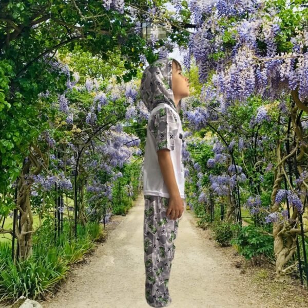 WhatsApp Image 2025-12-16 at 10.44.52 AM (4) Minecraft Pijamas para niños Enemy Mob Group - Conjunto de regalo de pijama de 2 piezas