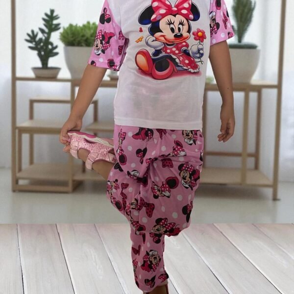 WhatsApp Image 2025-12-14 at 2.03.24 PM Pijama de Minnie Mouse para niñas.