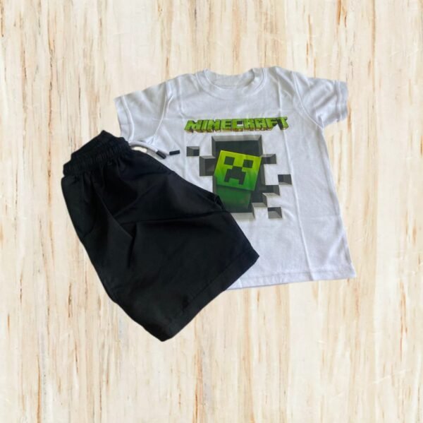 WhatsApp Image 2025-12-21 at 9.09.15 PM (2) Conjunto de ropa con un estampado de Minecraft diseñado para ofrecer comodidad