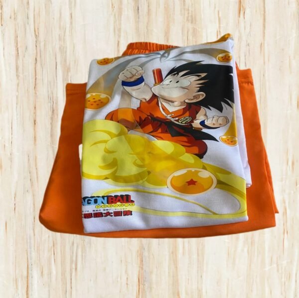 WhatsApp Image 2025-12-21 at 9.09.15 PM (6) Conjunto de ropa con temática de Dragon Ball Z.