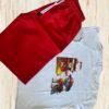 Conjunto de pijama para niños de Paw Patrol (Patrulla Canina) con una camiseta blanca y pantalones cortos rojos.